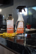 Cargar imagen en el visor de la galería, Kit de Inicio BioD 5+ Limpiador Desengrasante Mutiusos 500ml.
